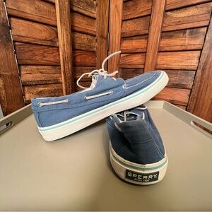 Sperry Men's Blue Canvas Boat Shoes. Perfect for summer. Casual and comfortable.